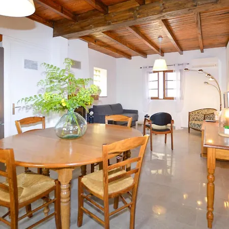 2 Bedroom Stunning In Hébergement de vacances