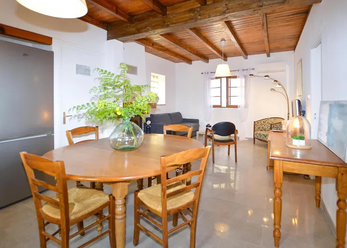 2 Bedroom Stunning In Holiday home