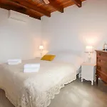 2 Bedroom Nice Home In Popolasca Holiday home *