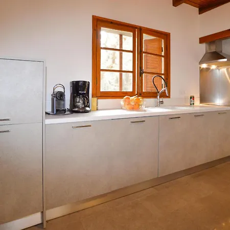 2 Bedroom Stunning In * Popolasca