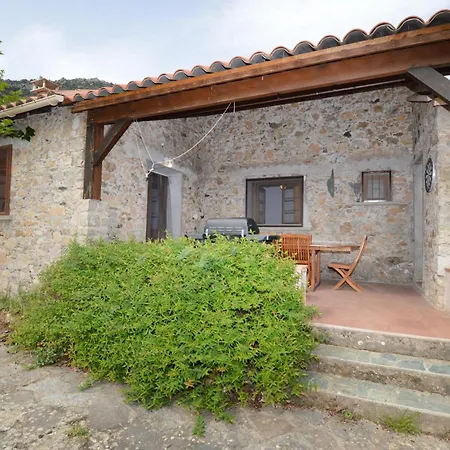 2 Bedroom Nice Home In Popolasca