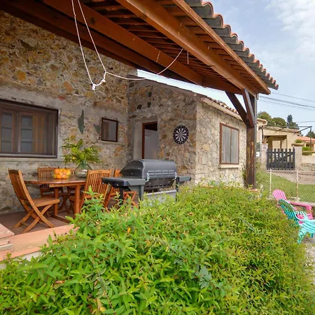 2 Bedroom Nice Home In Popolasca * Popolasca
