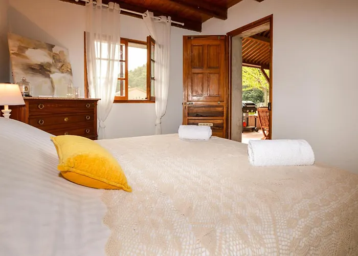 2 Bedroom Stunning In Popolasca