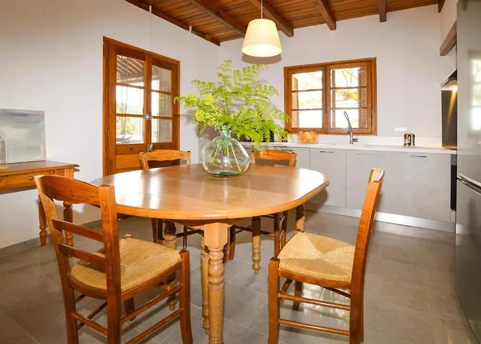 2 Bedroom Stunning In Popolasca